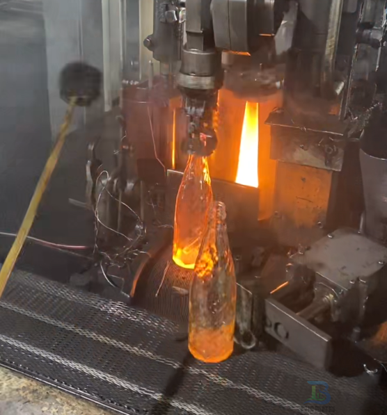 禄博LB-405替代进口ACMOS48-405玻璃制瓶行业石墨脱模剂(图2)